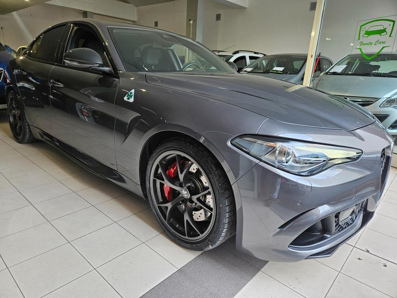 Alfa Romeo Giulia 2.9 V6 Bi-Turbo AT8 Quadrifoglio
