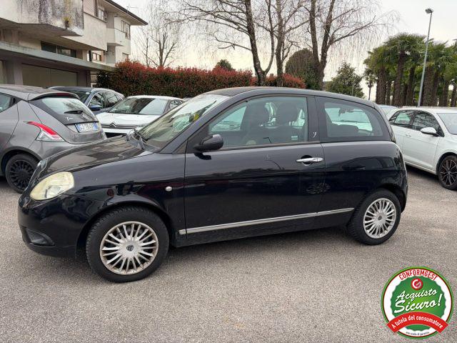 LANCIA Ypsilon 1.3 MJT 75 CV Oro Bianco