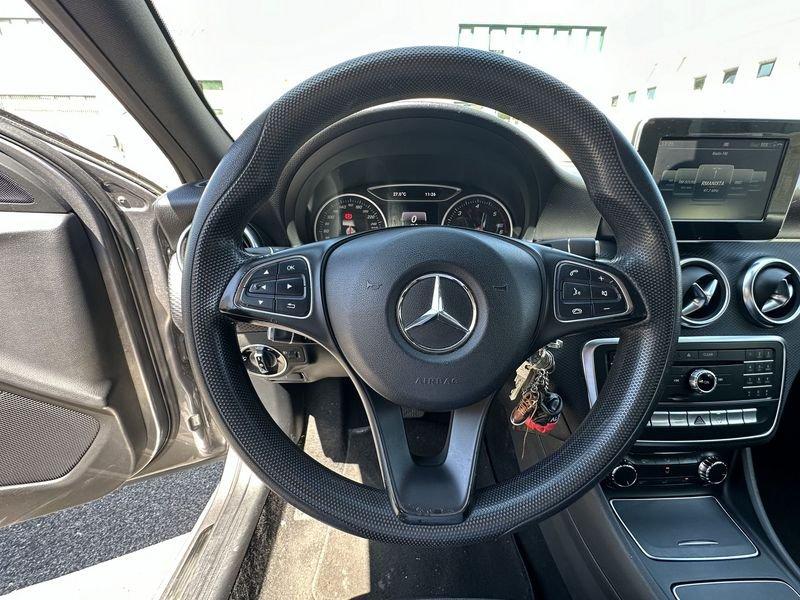 Mercedes-Benz Classe A A 160 d Automatic Sport
