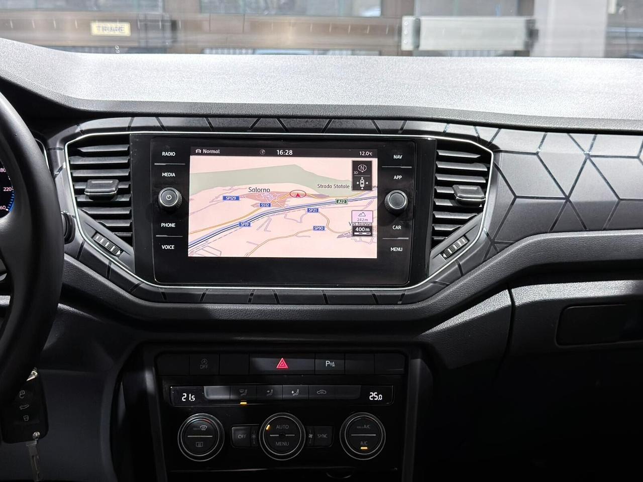 VW T-ROC 2.0TDI 150CV DSG 4MOTION 59.000KM 1HANDE