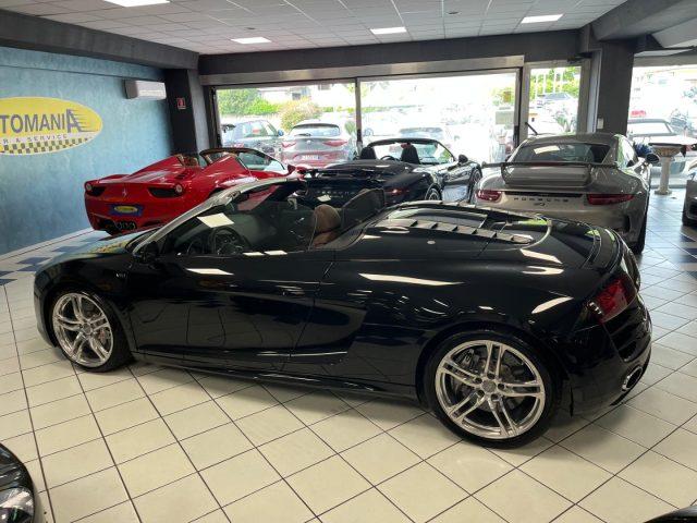 AUDI R8 Spyder 5.2 V10 FSI quattro R tronic