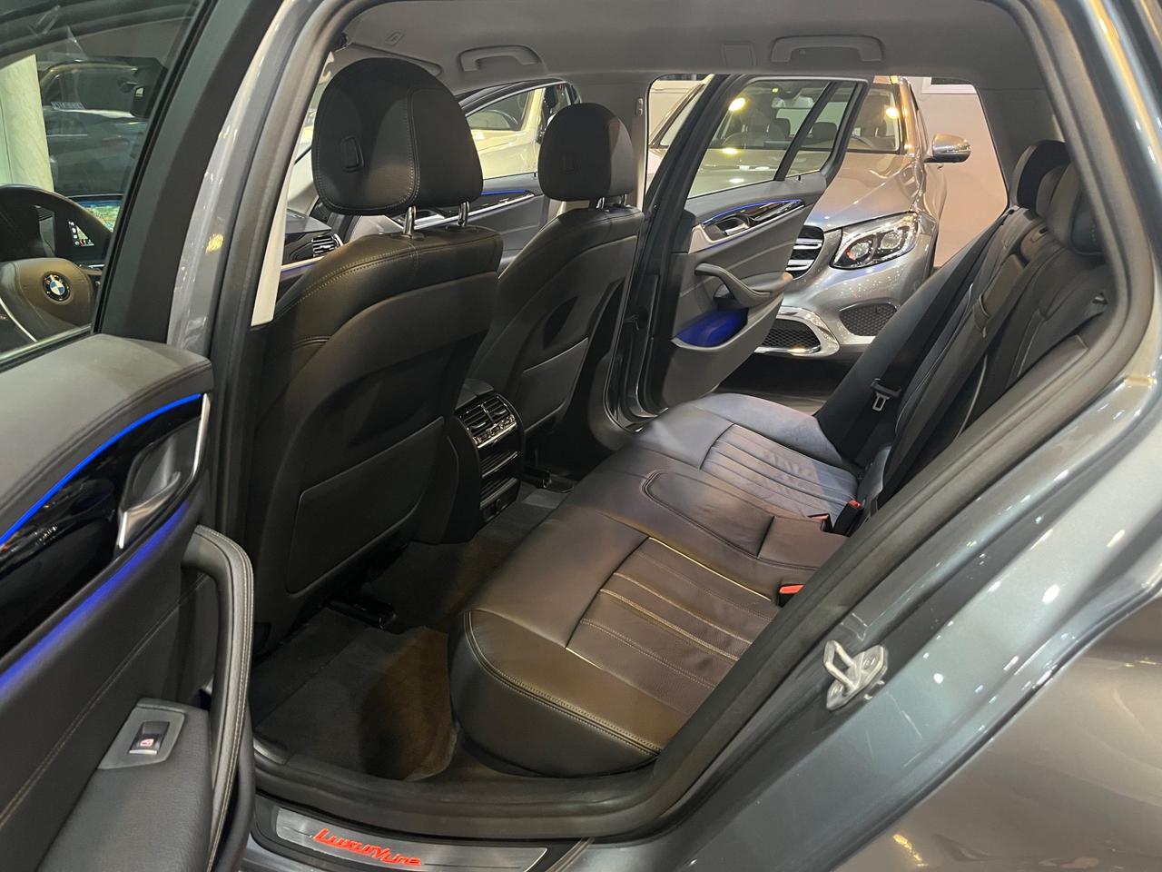 Bmw 520 BMW 520 G31 2017 Touring 520d Touring Luxury