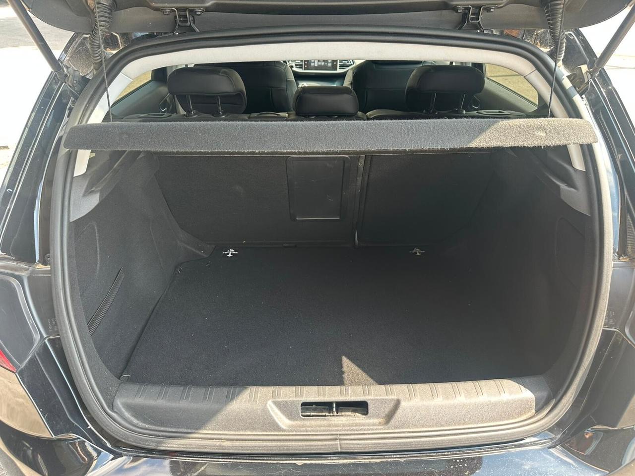 Peugeot 308 BlueHDi 120 S&S Allure