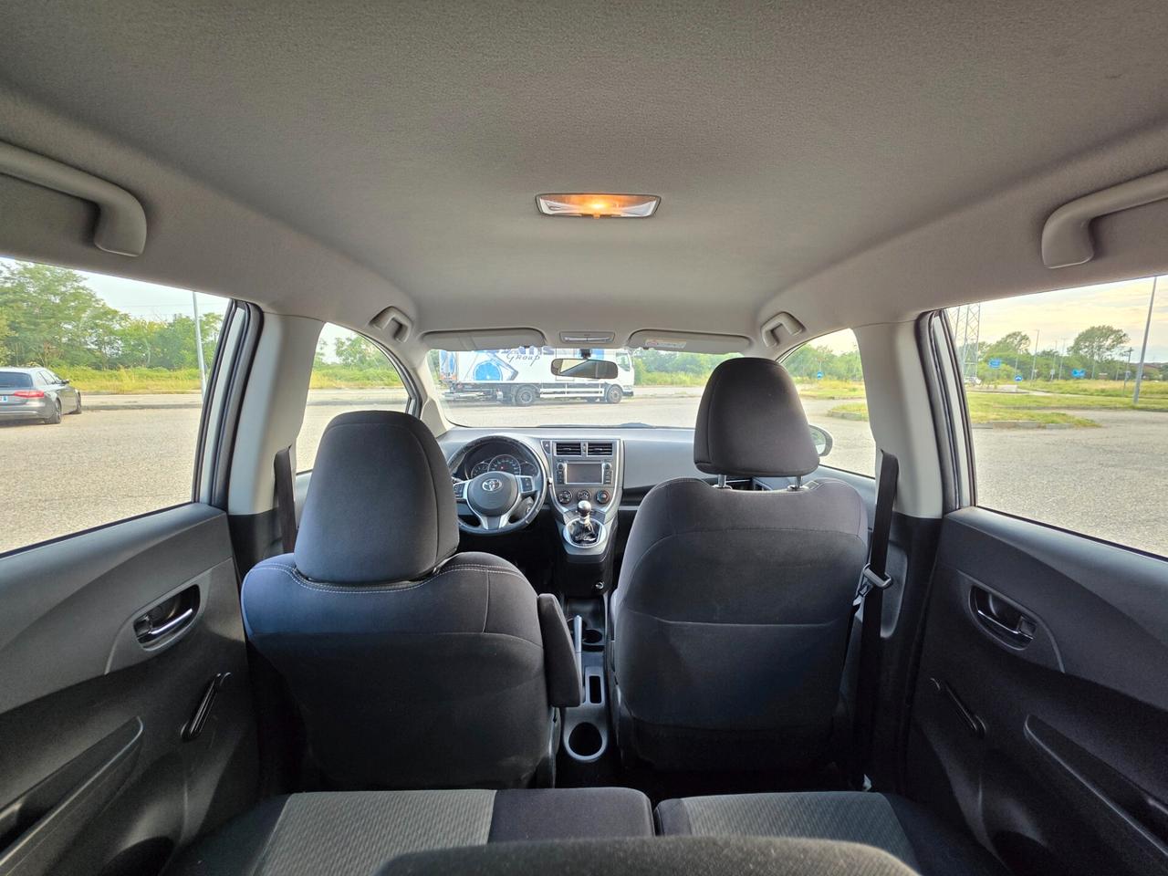 Toyota Verso-S 1.4D MT Style TAGLIANDI UFFICIALI