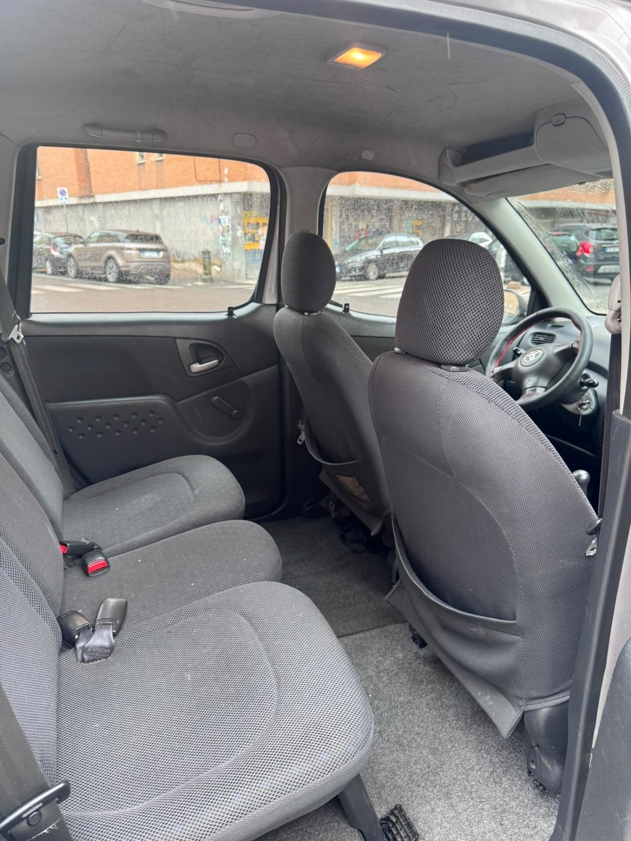 Toyota Yaris Verso 1.3 84cv UNIPRO