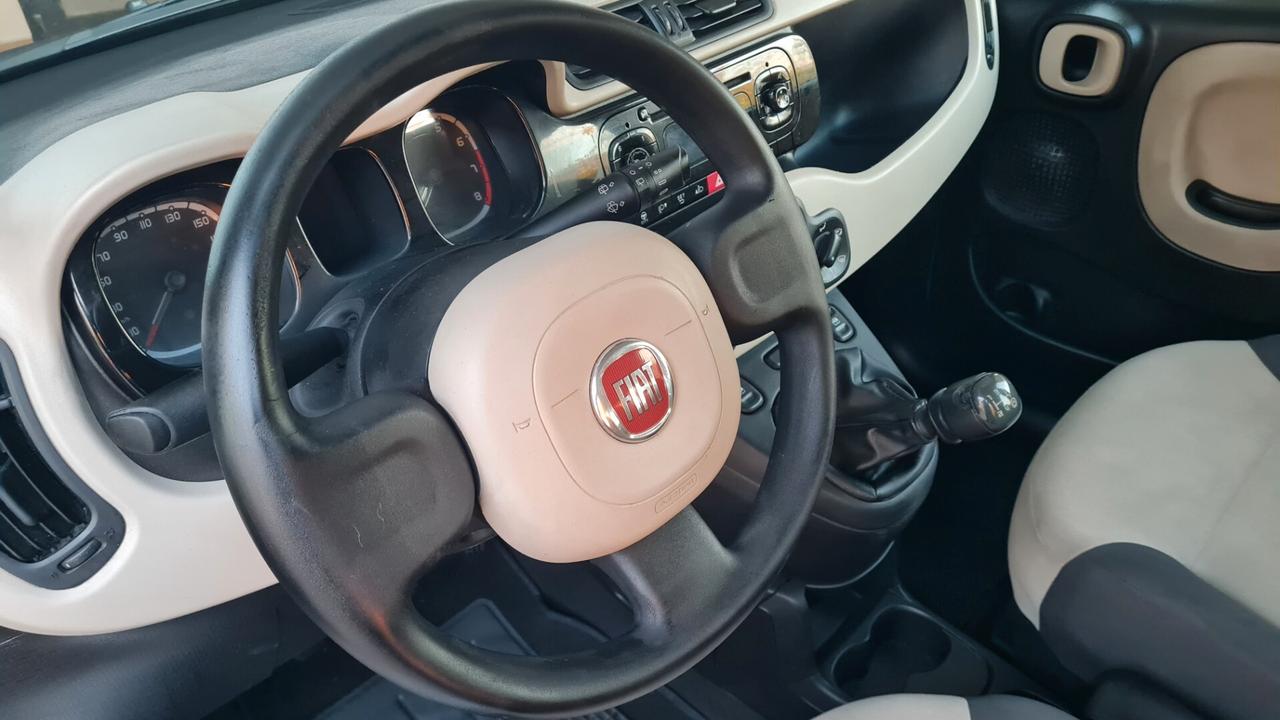 Fiat Panda 1.2 Lounge(UNICOPROPRIETARIO