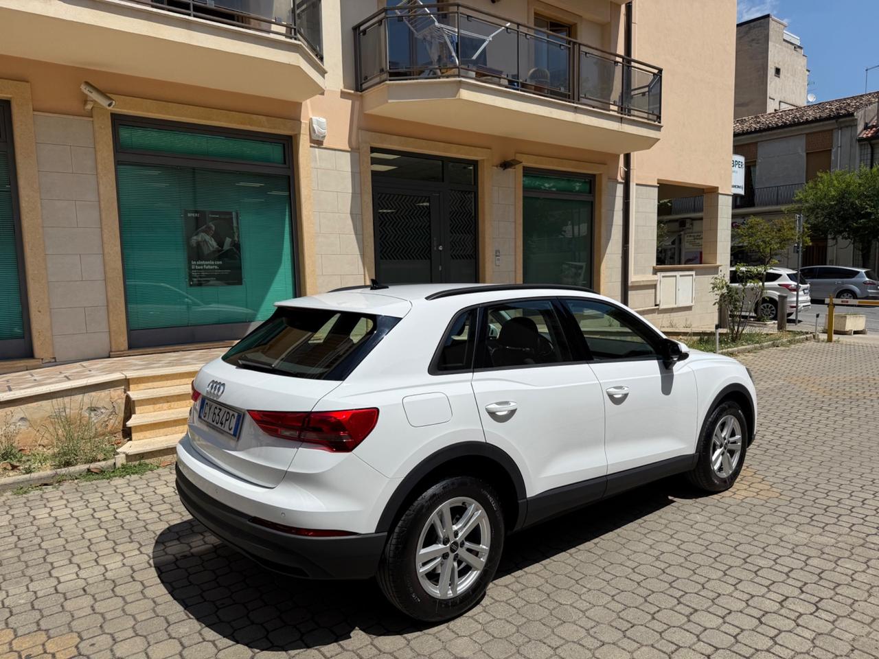 Audi Q3 35 TDI Business Advanced
