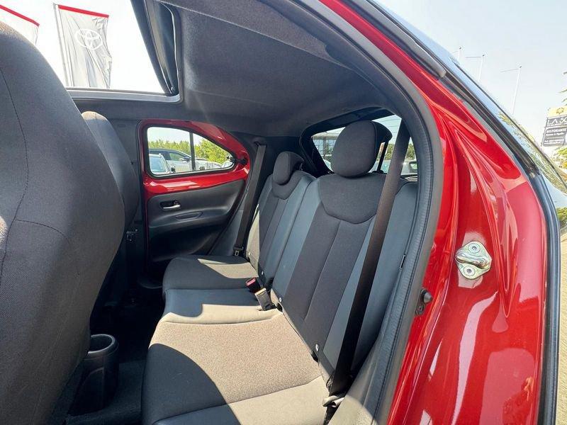 Toyota Aygo X 1.0B (72 CV) Lounge Air