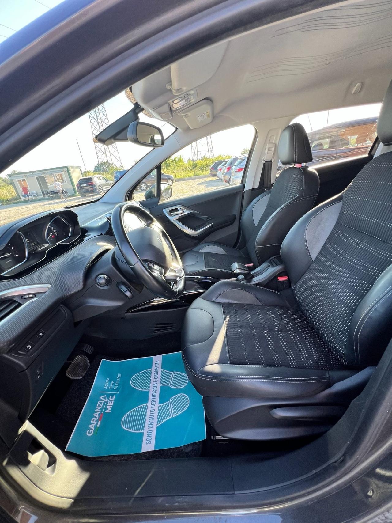 Peugeot 2008 BlueHDi 120 EAT6 S&S Black Matt