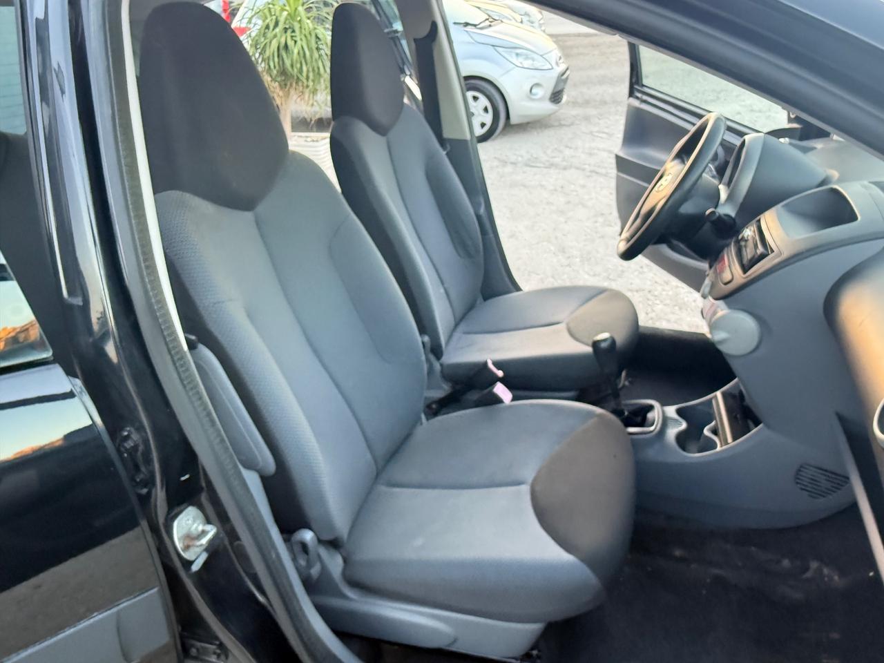 Toyota Aygo 1.0 12V VVT-i 5 porte Sol