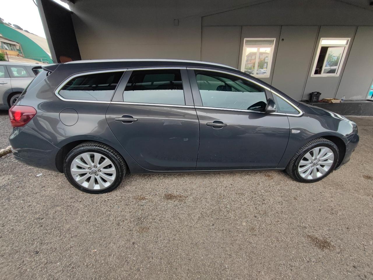 Opel Astra 1.4 Turbo 140CV Sports Tourer GPL Tech Cosmo