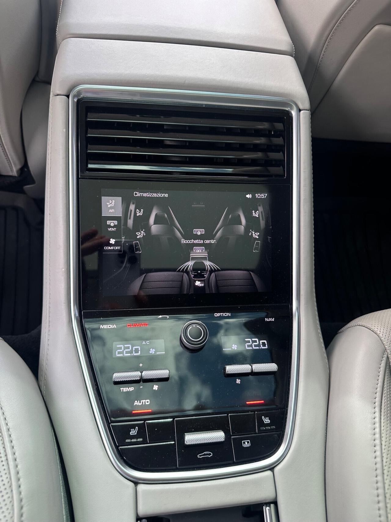 Porsche Panamera 4.0 Turbo