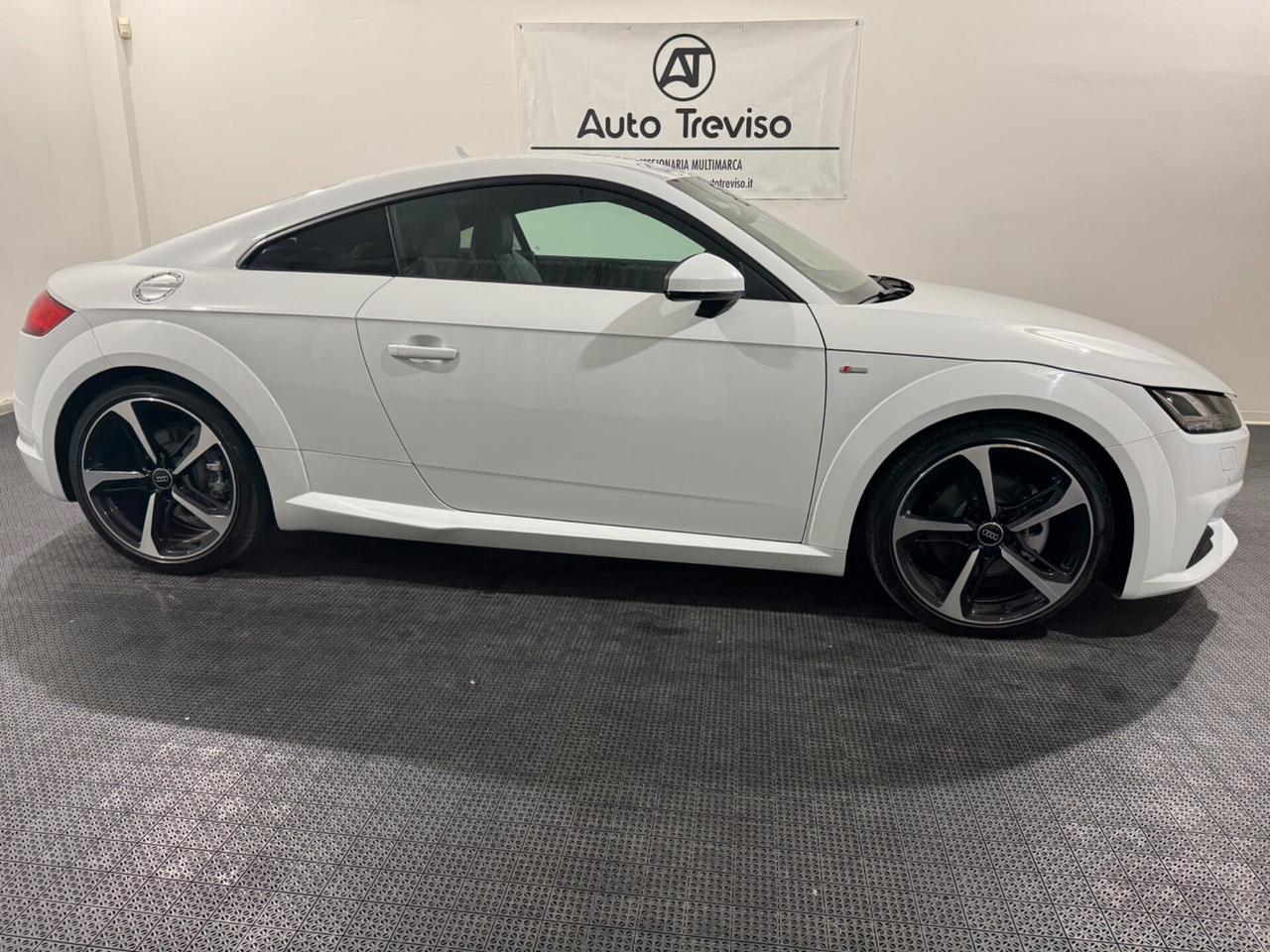 Audi TT Coupé 2.0 TFSI quattro S tronic line