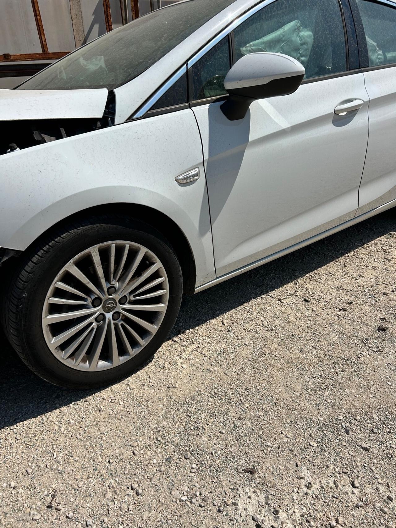 Opel Astra 1.6 CDTi 110CV Start&Stop 5 porte Busin