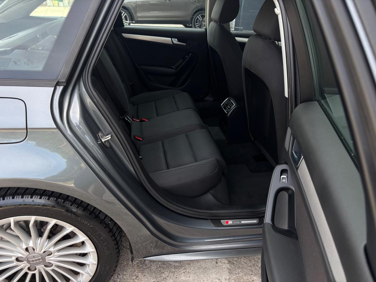 Audi A4 Avant 2.0 TDI 150cv S line. Garanzia 12mesi