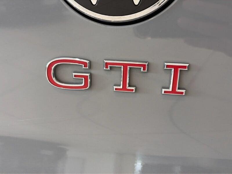 Volkswagen Golf GTI 2.0 TSI GTI DSG
