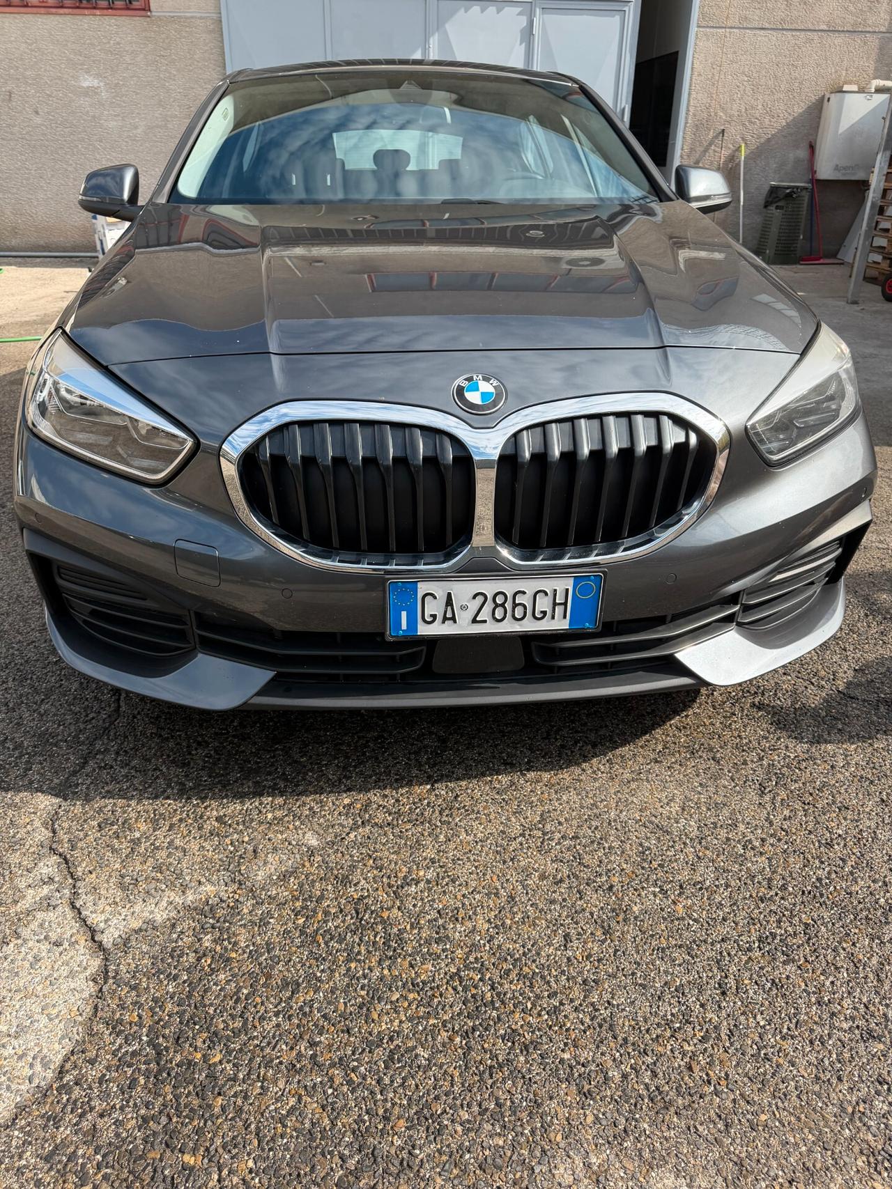 Bmw 116 116d 5p. Business Advantage