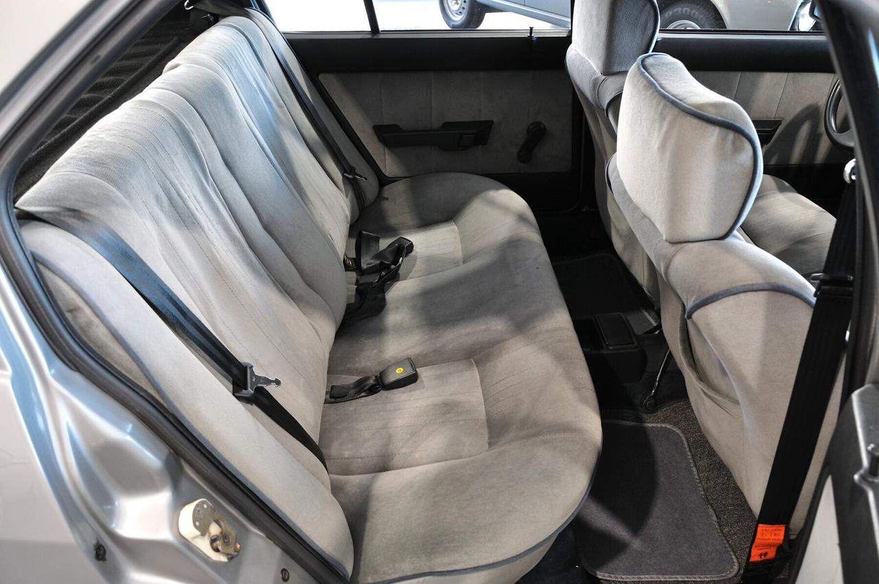 Alfa Romeo 33 1.3 Blue Line ASI motore a nuovo