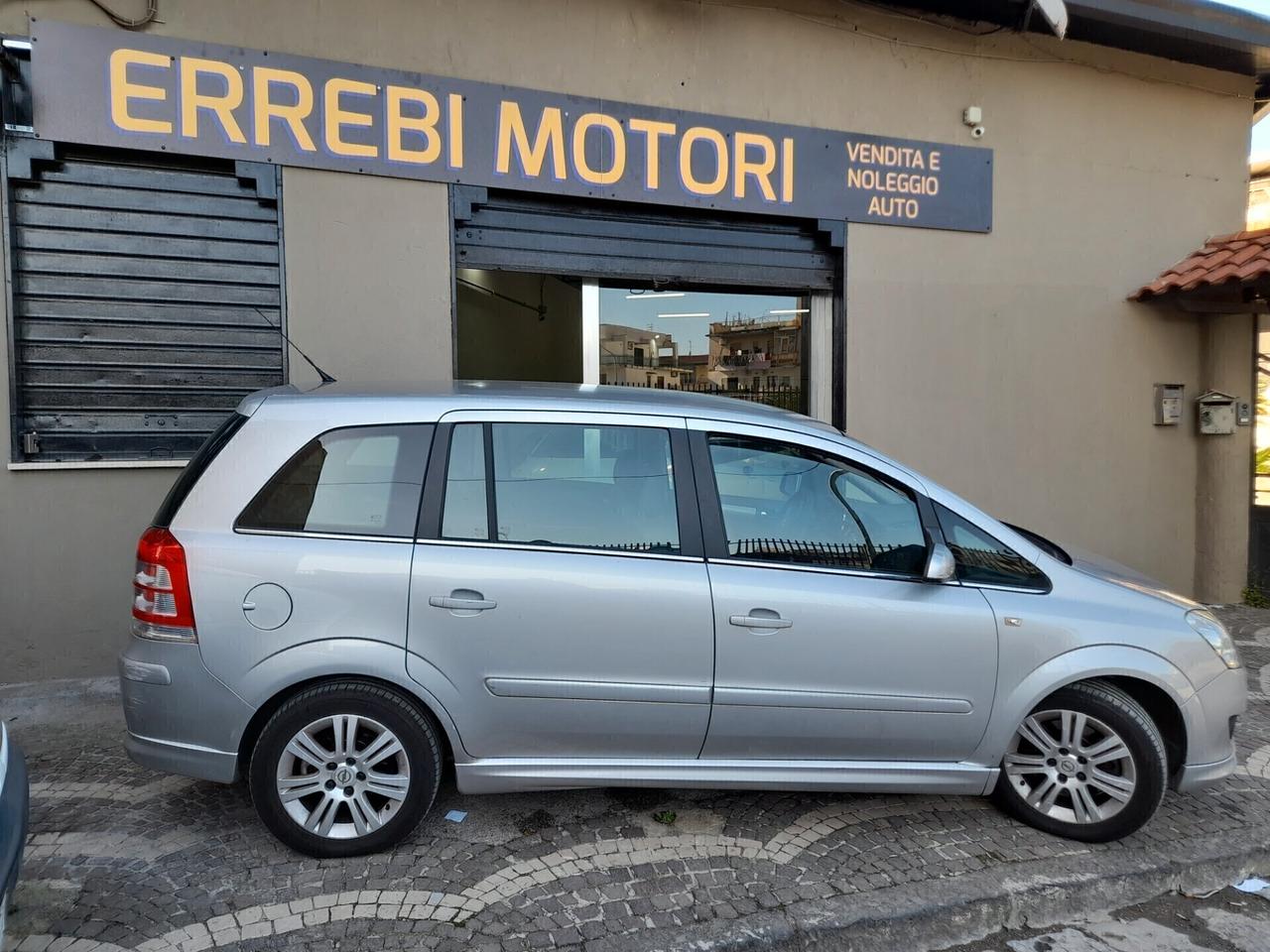 Opel Zafira 7 POSTI BENZ/METANO X NEOPATENTATI