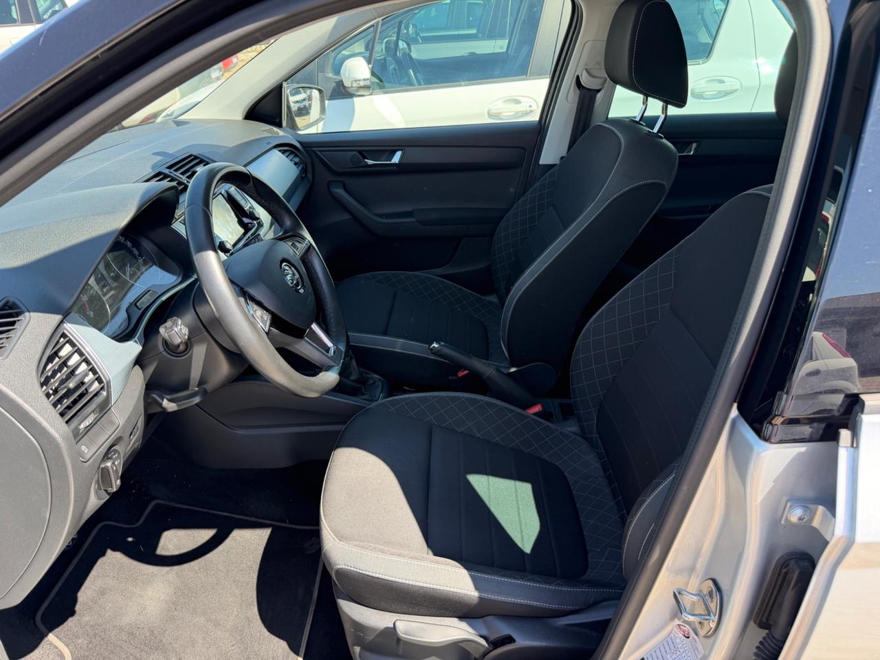 Skoda Fabia 1.0 MPI 60 CV Twin Color Argento