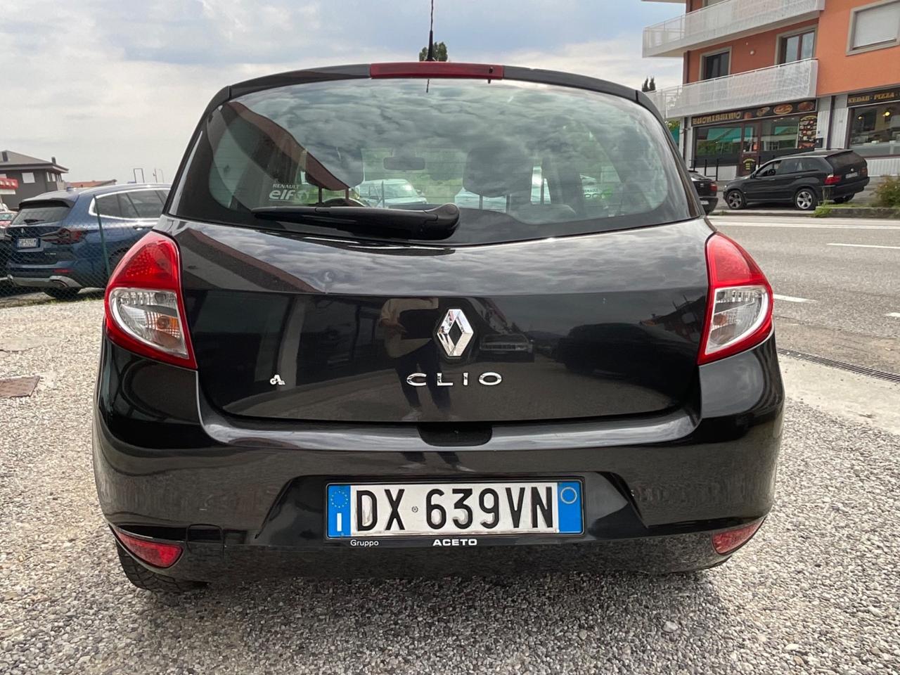 Renault Clio 1.2 16V SporTour Luxe