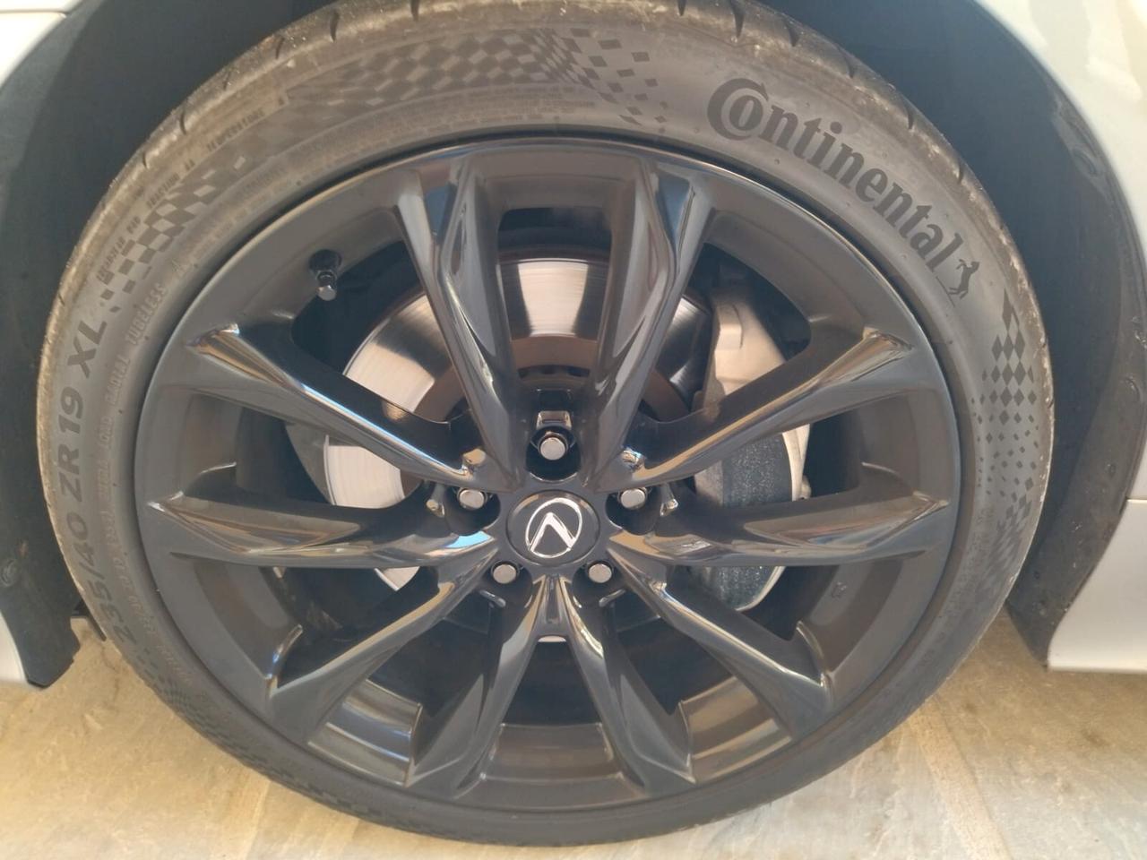 Lexus RC 300h Hybrid F Sport