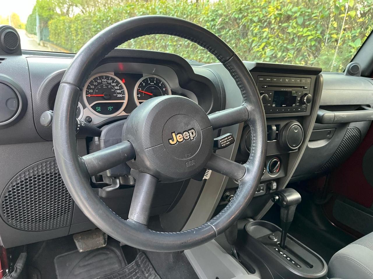 Jeep Wrangler 3.8 Sahara Auto DA VETRINA