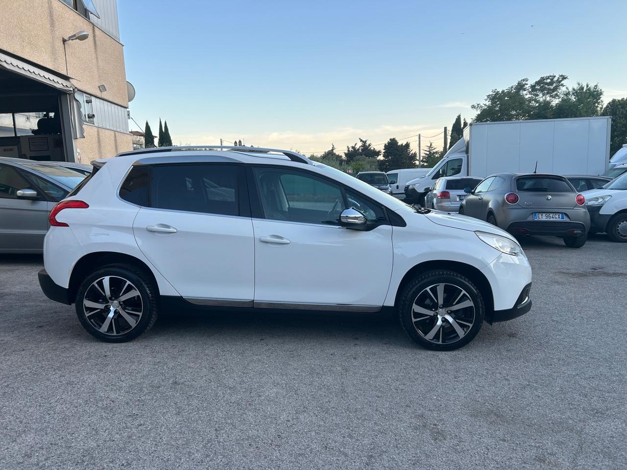 Peugeot 2008 BlueHDi 120 S&S Allure Euro6