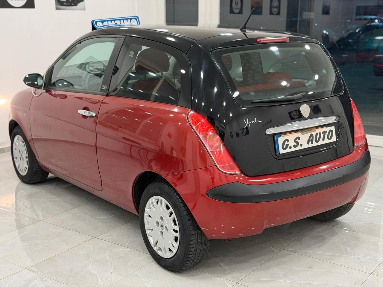 Lancia Y 1.2cc Bicolore