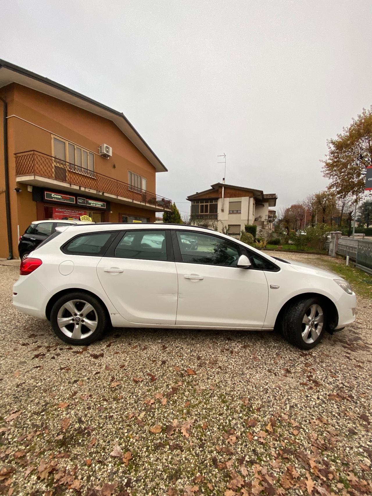 Opel Astra 1.7 CDTI 110CV Sports Tourer Elective