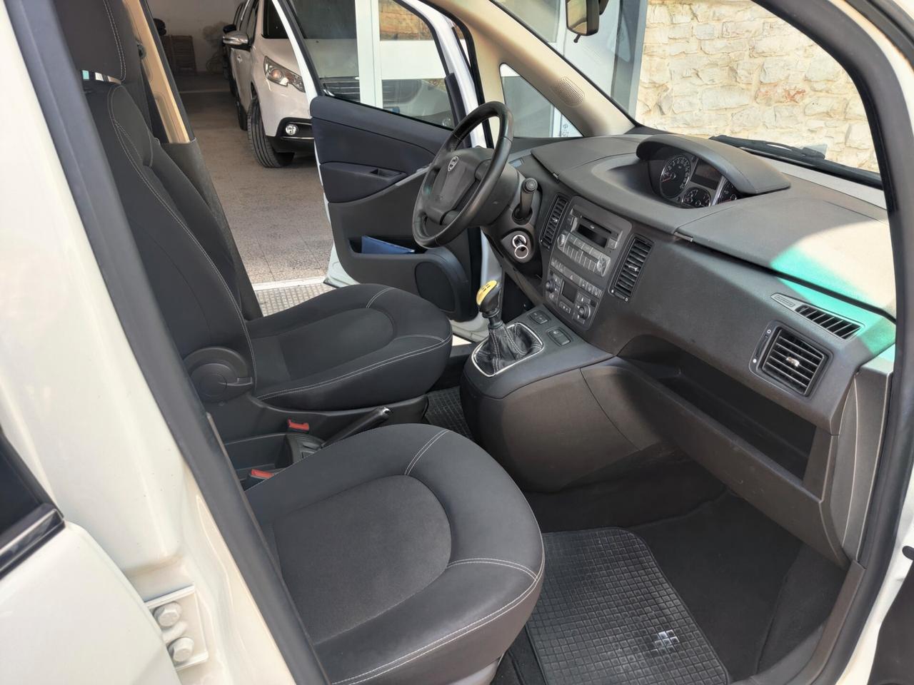 Lancia MUSA 1.4 8V Ecochic (GPL) Gold 2012