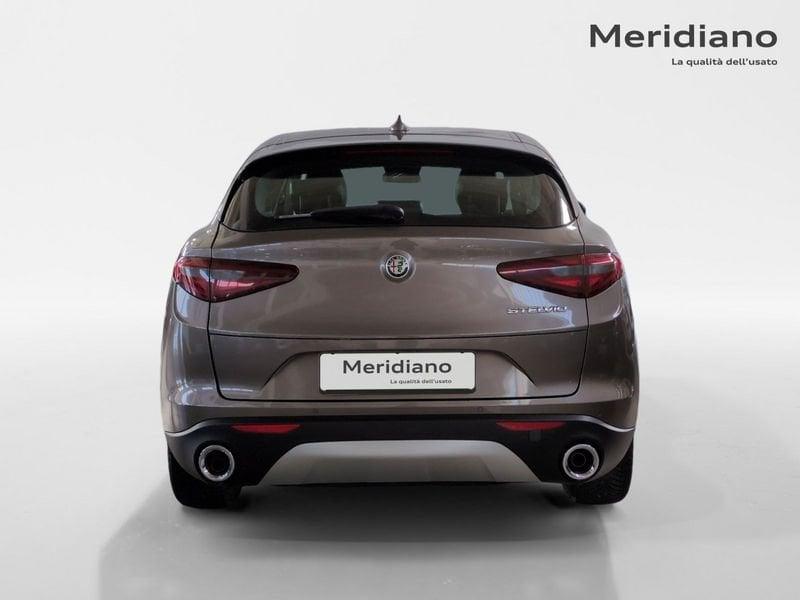 Alfa Romeo Stelvio 2.2 Turbo Diesel 180CV AT8 RWD Executive