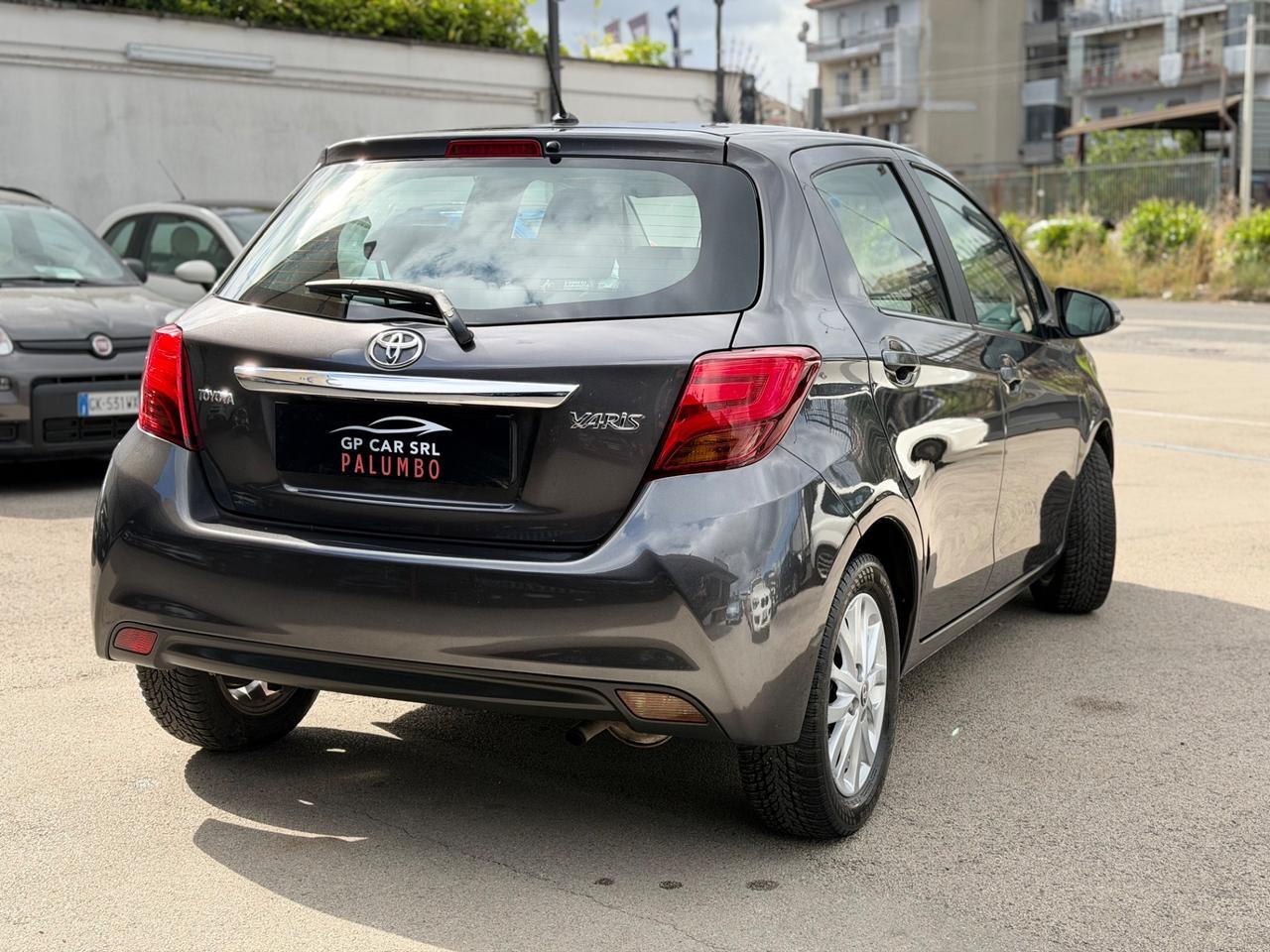 Toyota Yaris 1.0 5 porte Lounge COME NUOVA