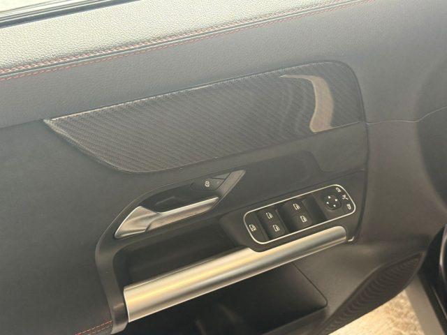 MERCEDES-BENZ GLA 200 d Automatic Premium