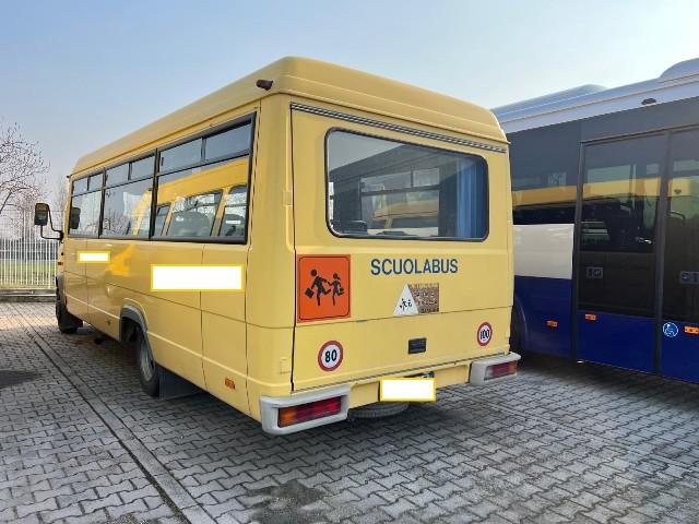 Mercedes-Benz 815 cdi scuolabus 43+2+1