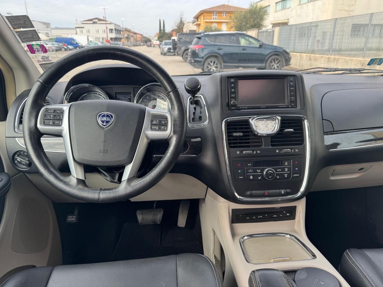 Lancia Voyager 2.8 Turbodiesel Platinum 163 CV