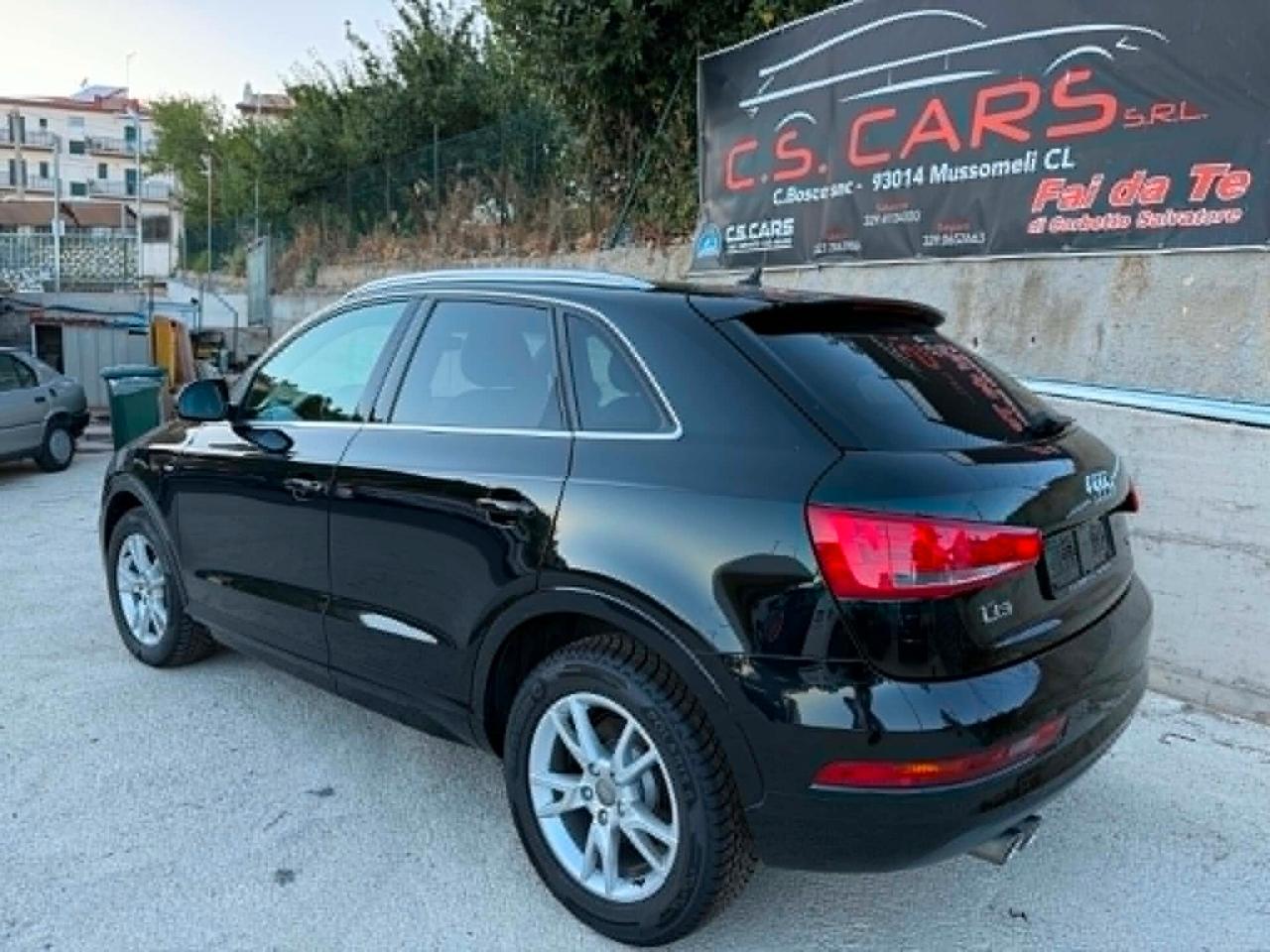 Audi Q3 2.0 TDI 150 CV S-LINE