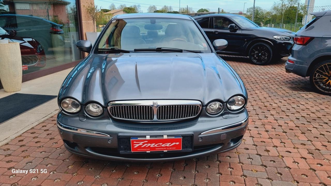 Jaguar X-Type 2.5 V6 24V cat Executive