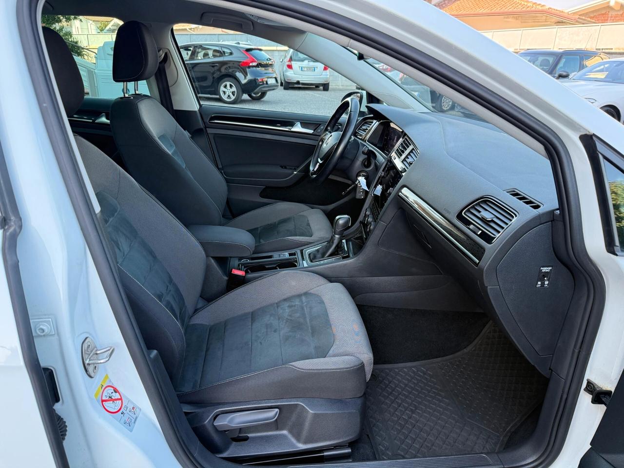 Volkswagen Golf 1.5 TSI 130 CV EVO DSG 5p. Highline BlueMotion