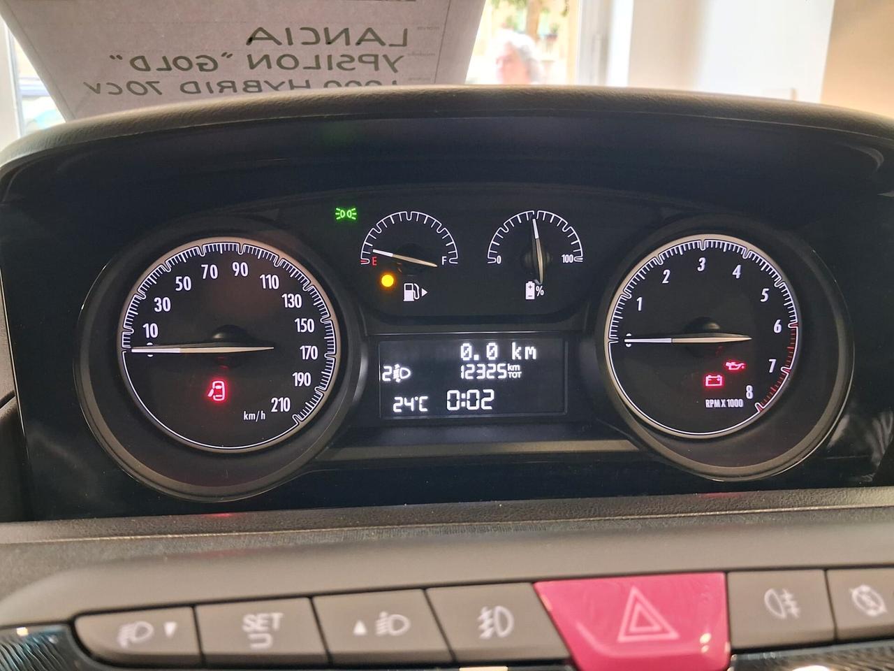 Lancia Ypsilon 1.0 FireFly 5 porte S&S Hybrid Gold