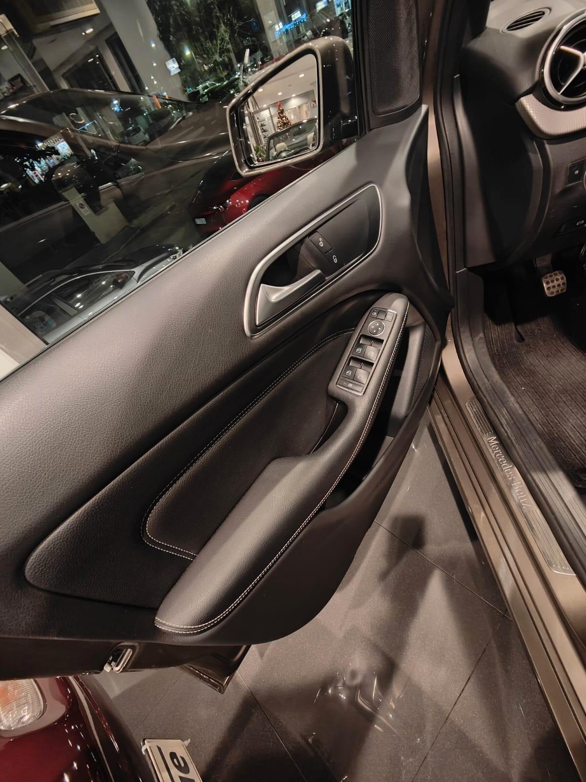 Mercedes-benz B 180 CDI BlueEFFICIENCY Premium