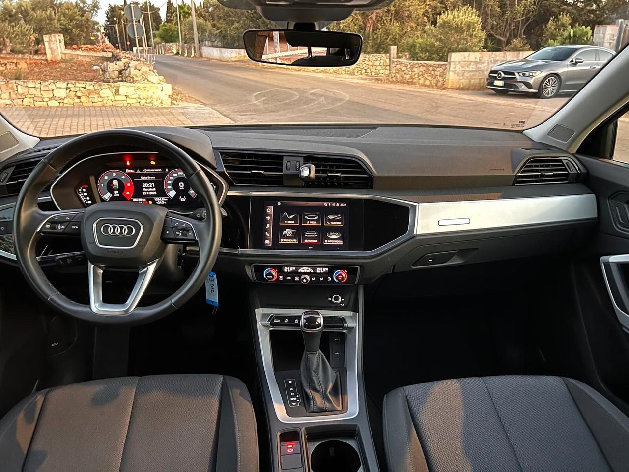 Audi Q3 SPB 35 TDI S tronic Business plus