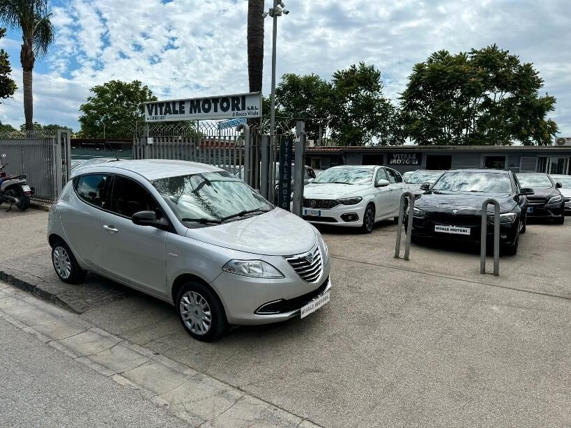 Lancia Ypsilon 0.9 TwinAir 85 CV Ecochic Gold