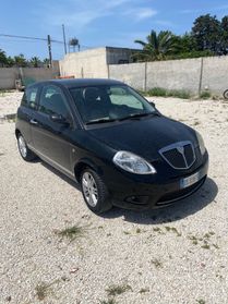 Lancia Ypsilon 1.2 Oro