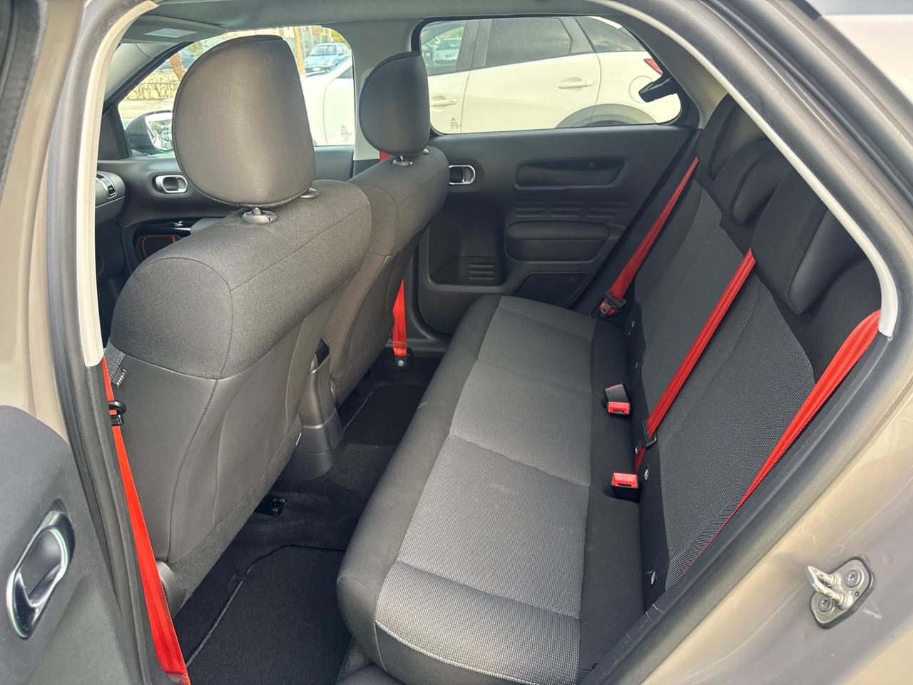 Citroen C4 Cactus BlueHDi 100 Shine