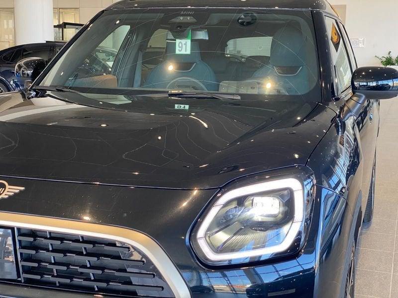 MINI Mini Countryman U25 Mini Countryman D Favoured Trim - IVA Esposta