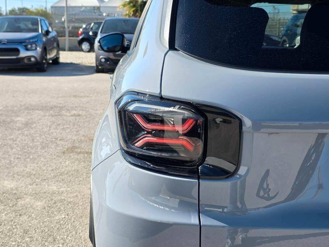 Jeep Avenger 1.2 110 CV MHEV Summit+LED AMBIENT