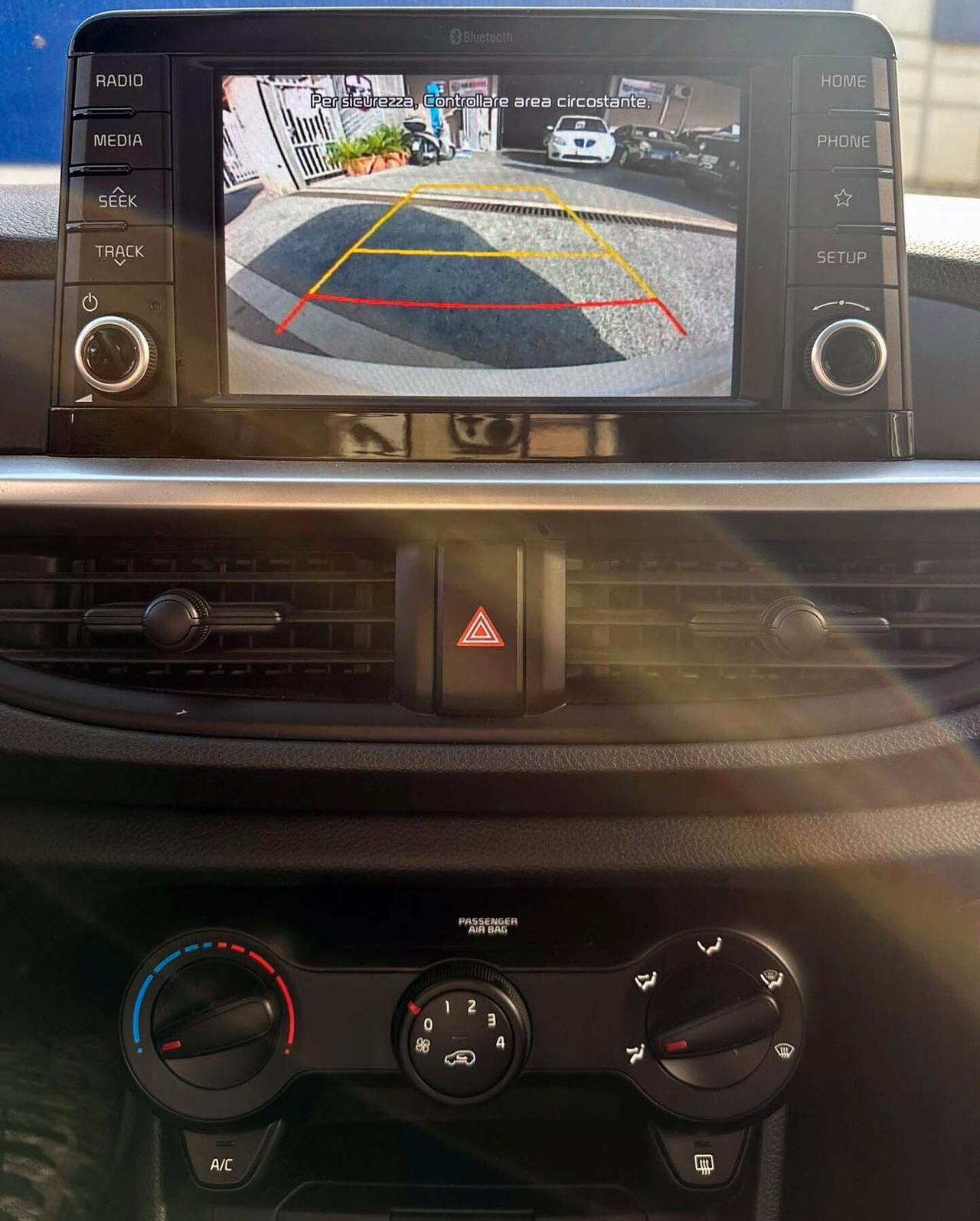 Kia Picanto 1.0 12V 5 porte Telacamera e Apple Car e Android Auto Navigatore Whatsapp