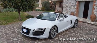 AUDI R8 Spyder 4.2 V8 FSI quattro R tronic