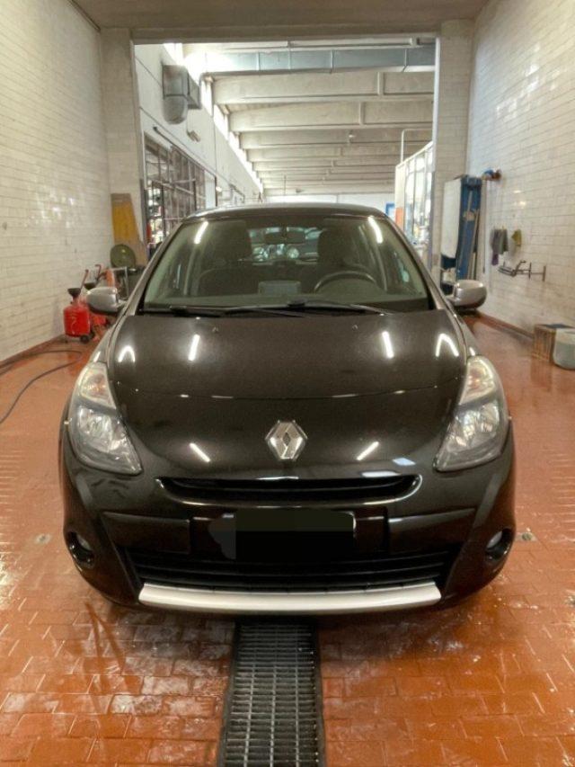 RENAULT Clio 1.2 16V 5 porte Luxe